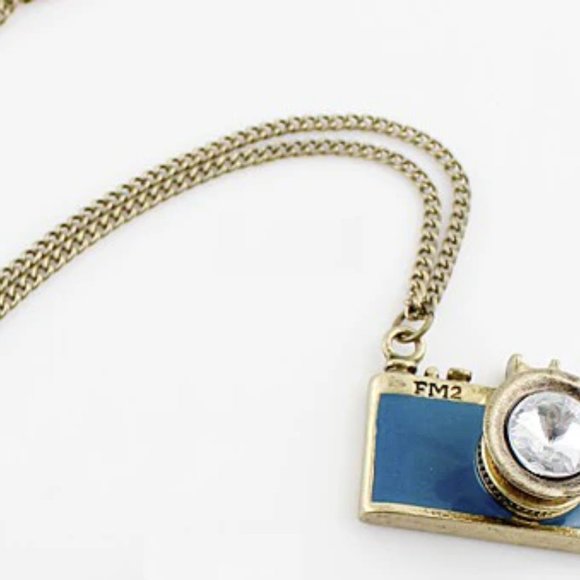 Turquoise Gold Camera Necklace - Picture 4 of 5